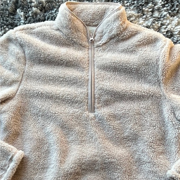 Sherpa Quarter Zip Pullover - Picture 2 of 3